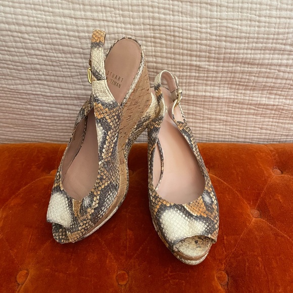 Stuart Weitzman snake print sling back platform sandals - Picture 3 of 6